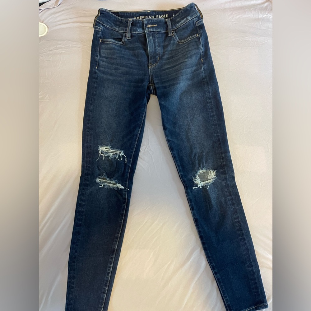 American eagle ripped skinny jeans